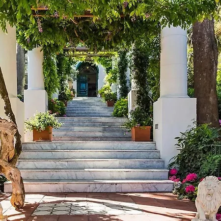 Happy In Anacapri * Ανακάπρι